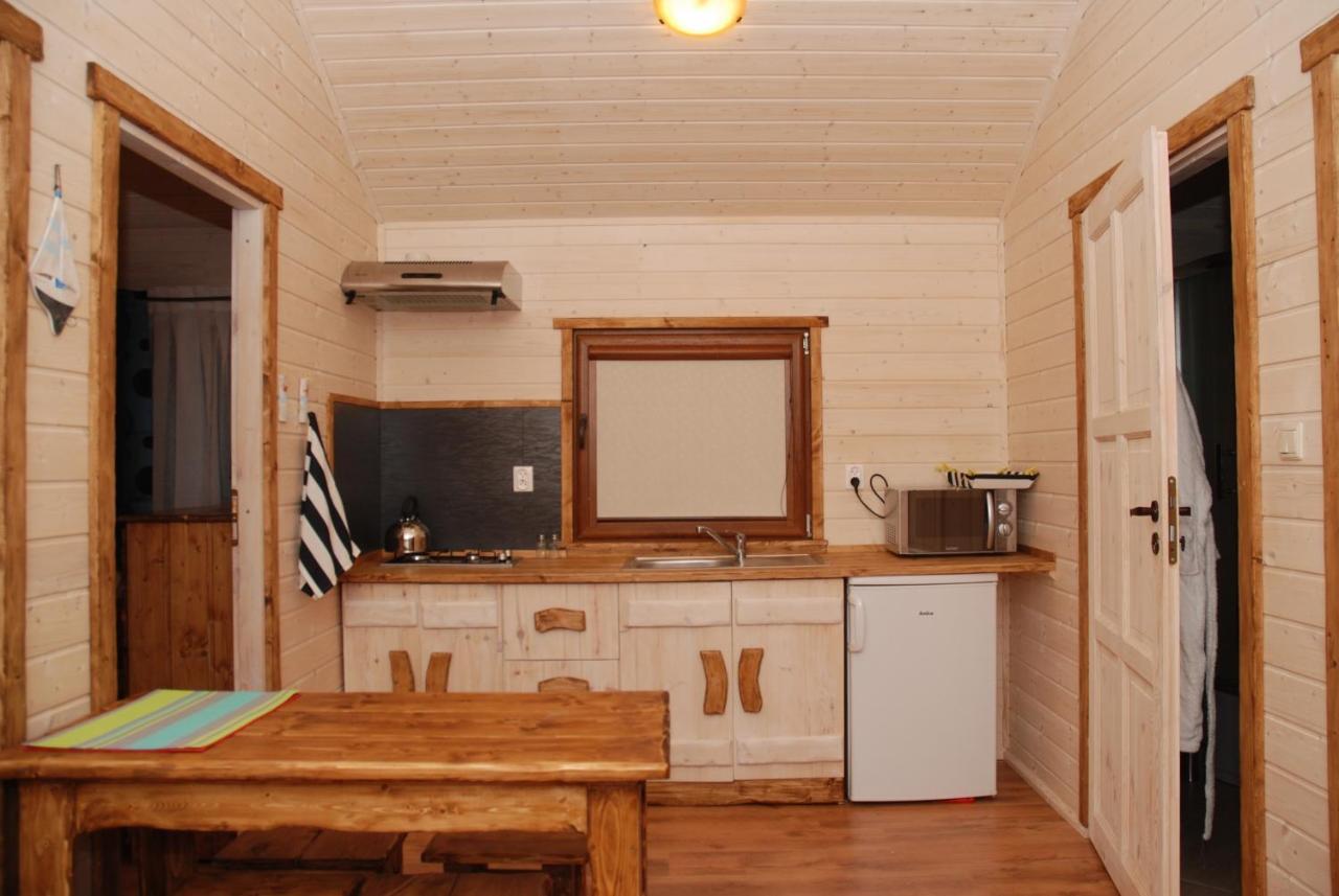 Domki Letniskowe "Sloneczna Polana" Jaroslawiec Room photo
